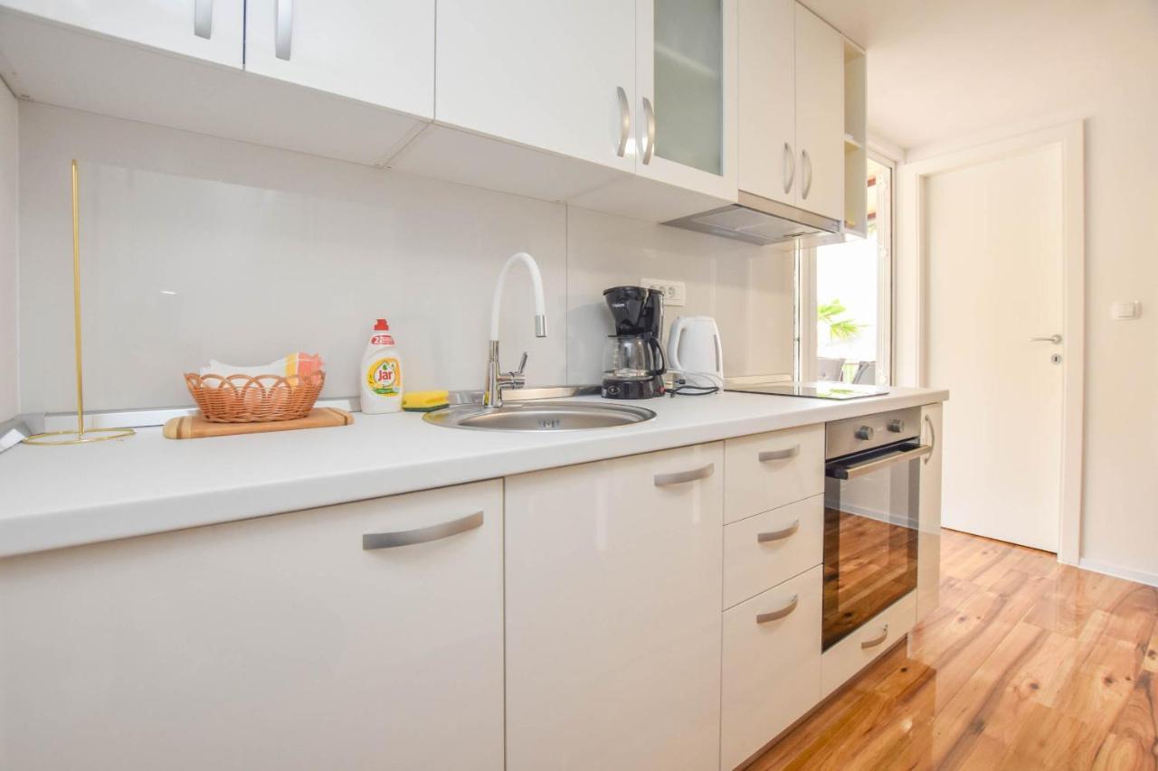 Mobile Home Dandelion Biograd Na Moru Ngoại thất bức ảnh
